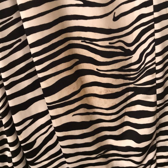 Women’s zebra print cocktail dress - Picture 4 of 4